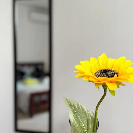 Cozy Escape In Peyia, Sea Caves Apartment