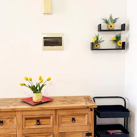 Cozy Escape In Peyia, Sea Caves Apartment